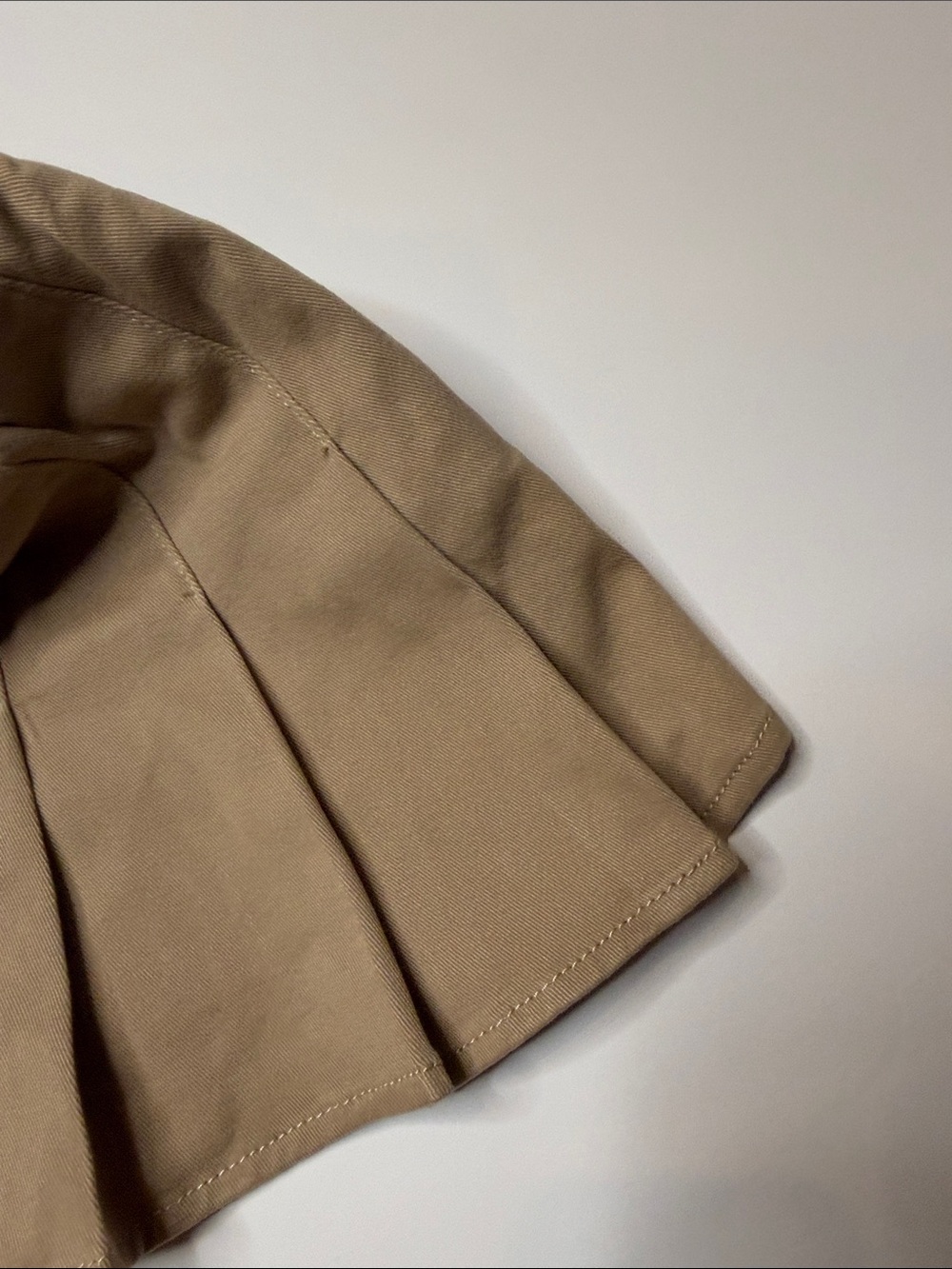 Abercrombie Kids Pleated Khaki  Skirt - Picture 3 of 5